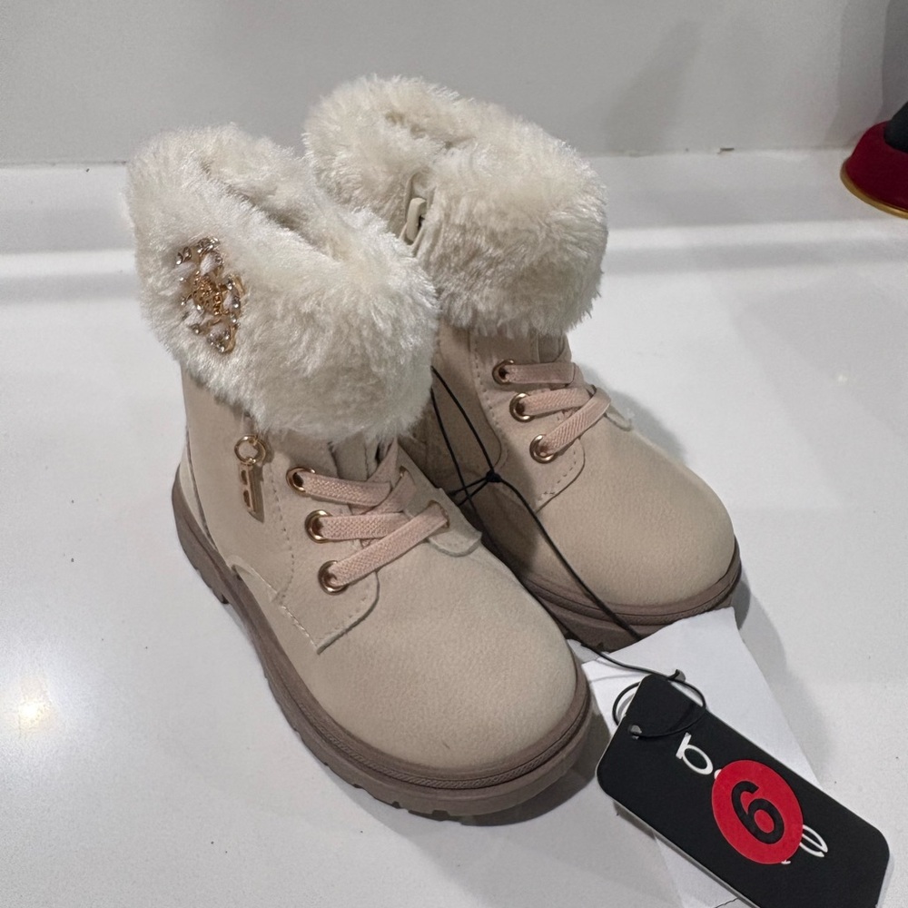 bebe Cream Kids Boots with Gold Accent